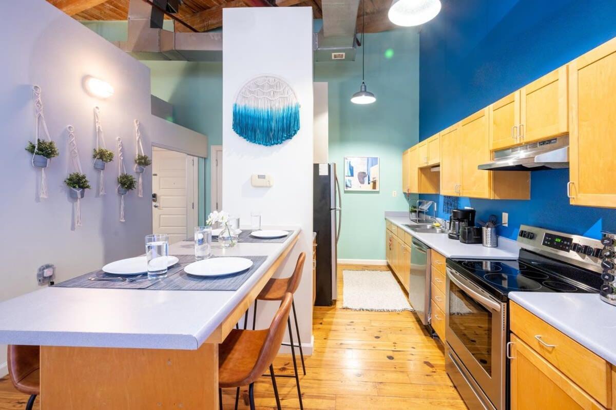 Ferienwohnung 100 Year Old Historic Brick 2Br Loft Large Patio1 Durham Exterior foto